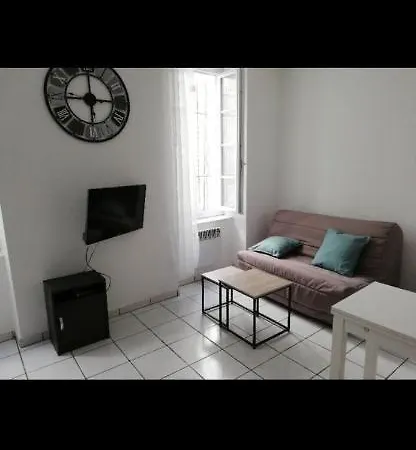 Le Rochelais شقة